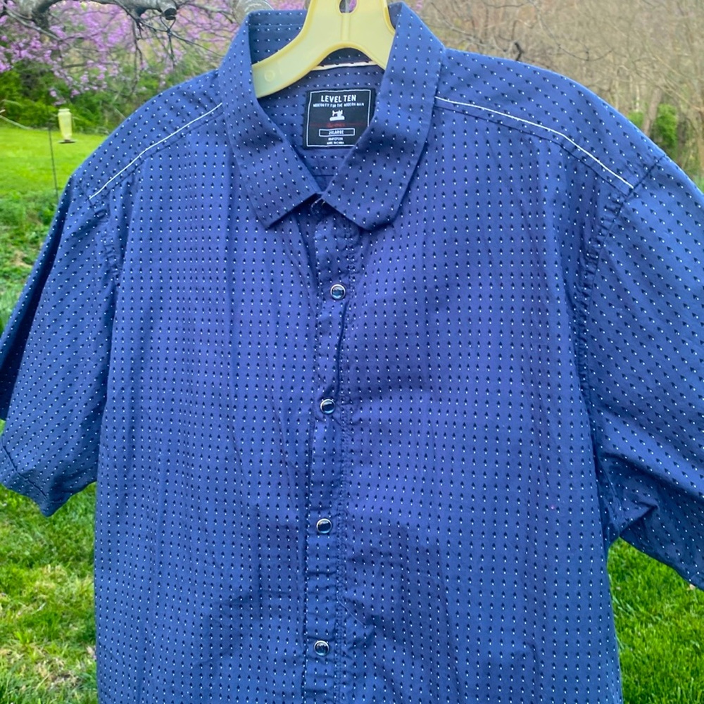 Level 10 man’s shirt - Picture 3 of 6